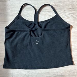 Beyond Yoga (M) Racerback Cropped Tank Black